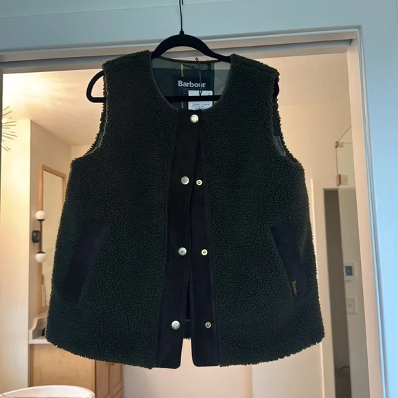 NWT Barbour Olive Dulcie Teddy Vest - Picture 2 of 8